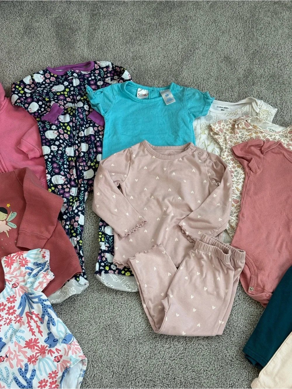 Baby girls clothing bundle size 12-18 months